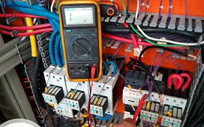 instalación de centro de control de motores